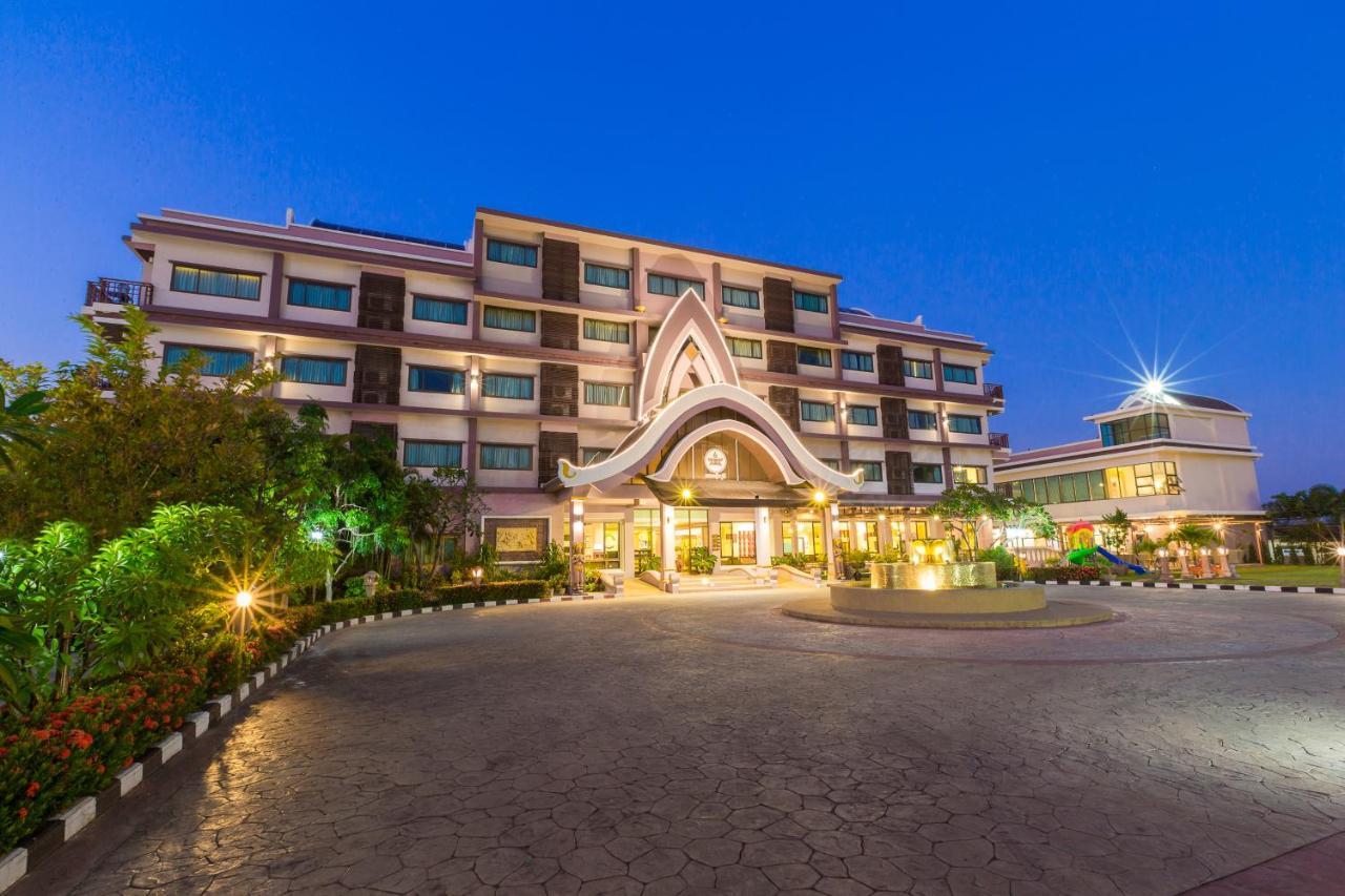 Phanomrungpuri Hotel Buriram Nang Rong Exterior foto